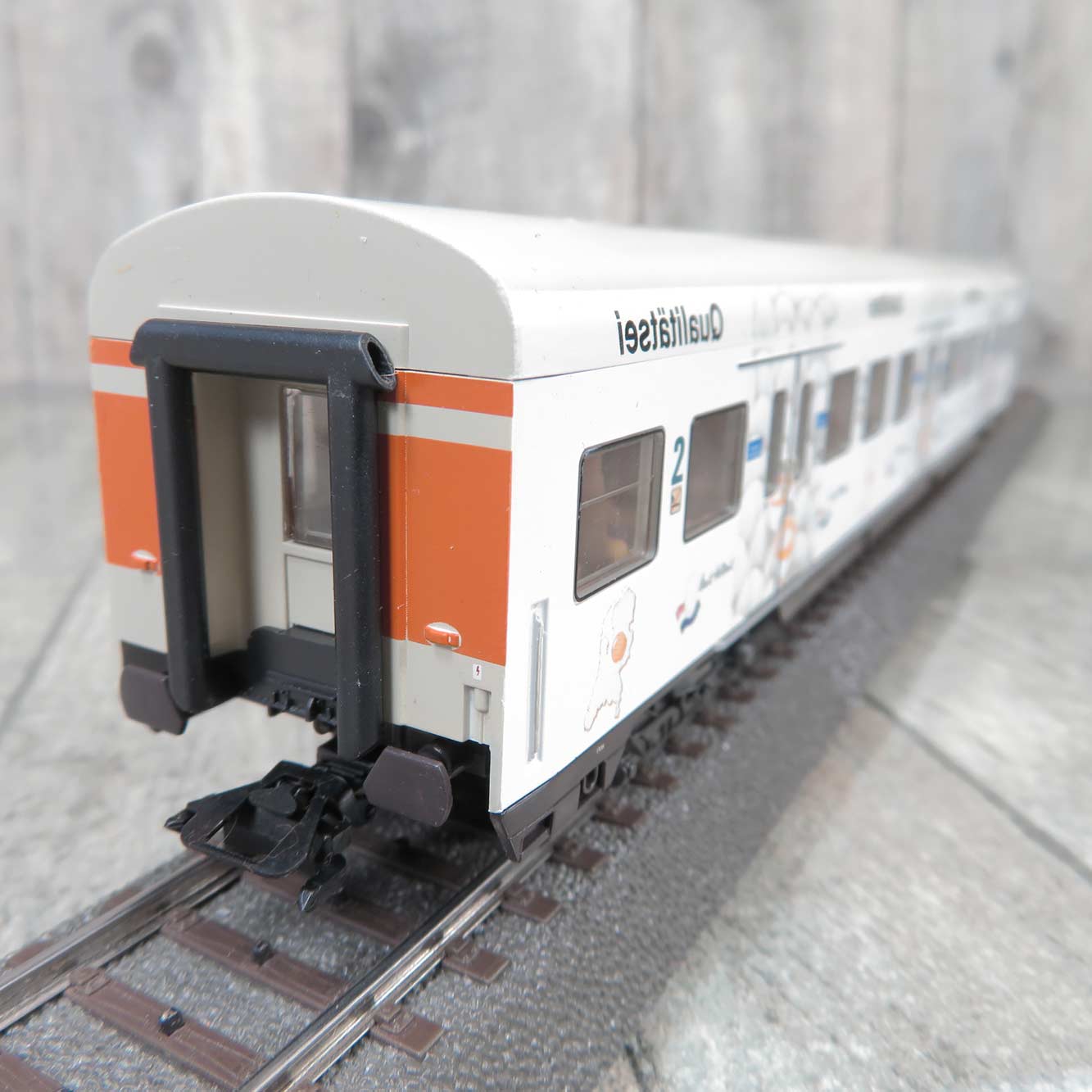 MÄRKLIN 4389 H0 ÖBB 3 SBahnWagen mit Eierwerbung